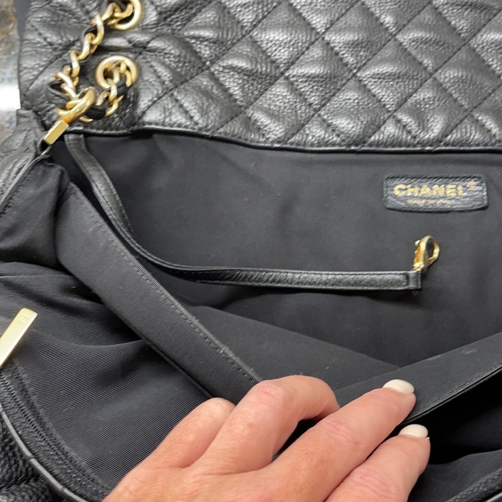 AUTHENTIC Chanel XXL Airline Travel Bag - Picture 12 of 16